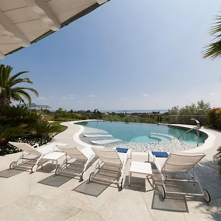 Apartment Benedita *